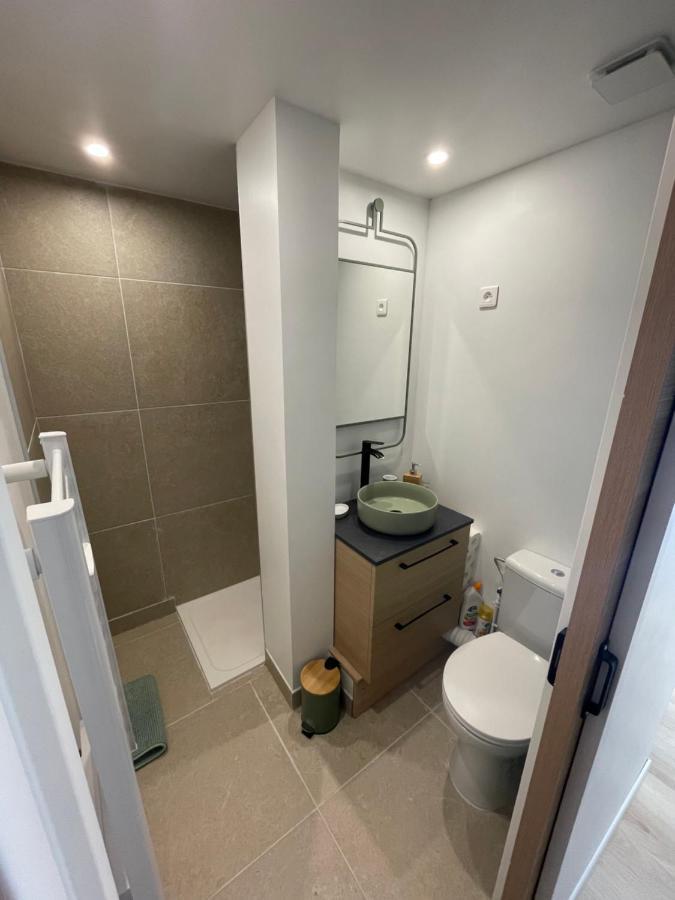 Studio Climatise Piscine Et Proche Plage Sanary-sur-Mer Ngoại thất bức ảnh