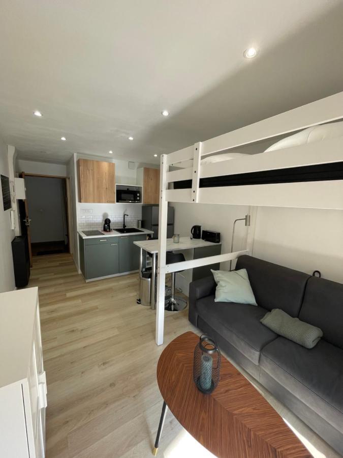 Studio Climatise Piscine Et Proche Plage Sanary-sur-Mer Ngoại thất bức ảnh